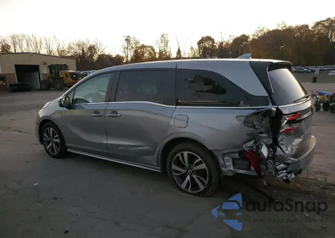 2022 Honda Odyssey Touring из США, поврежденный, VIN 5FNRL6H81NB048692